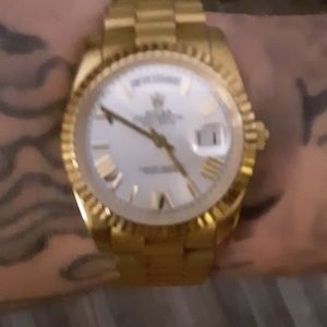 Meet your Posher, Posh